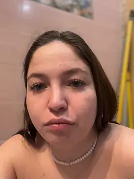 AlexaYvonne online show from February 12, 2026, 2:22 am