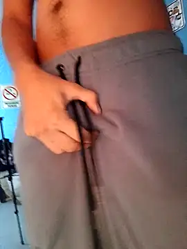 Hxzelmxnix online show from January 7, 2026, 9:09 pm