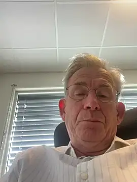 Pierre4tjyxx online show from March 25, 2026, 2:49 pm