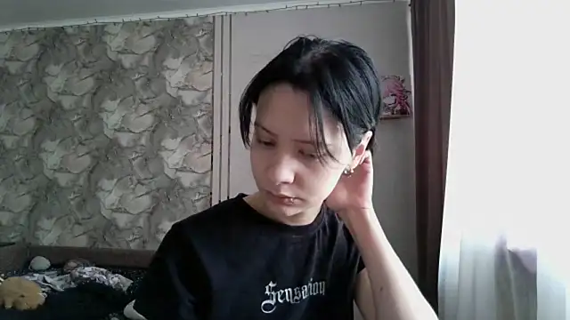 LxayBloom online show from February 9, 2026, 8:45 am