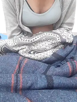 Royal Gril online show from February 26, 2026, 12:10 am