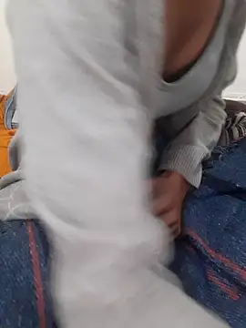 Royal Gril online show from February 22, 2026, 5:21 am