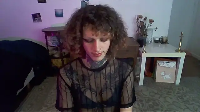 gracelustxx online show from March 18, 2026, 12:41 pm