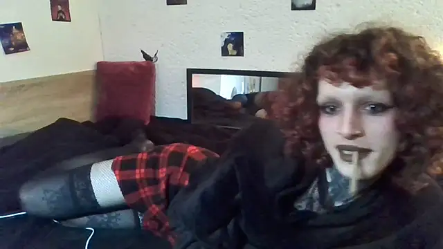 gracelustxx online show from February 13, 2026, 4:40 pm