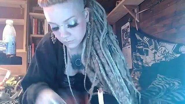 spiralhokkaido23 online show from April 2, 2026, 12:23 pm