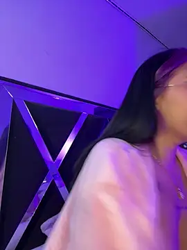 Snapshot of queen_of_you_heart chatting on February 26, 2026, 10:10 pm queen of you heart online show from February 26, 2026, 10:10 pm