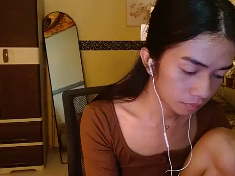 EnviousMaddie online show from May 10, 2026, 6:21 pm