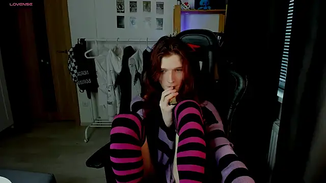 iceseeker2 online show from April 4, 2026, 5:58 am