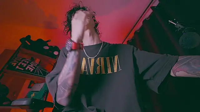 Olliver   y online show from April 9, 2026, 1:18 am