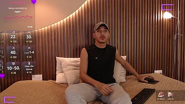 Julian Dark  online show from March 7, 2026, 3:57 am