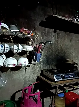 vanvan005 online show from March 9, 2026, 11:36 am