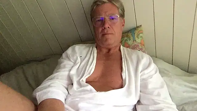 Snapshot of abibull chatting on July 19, 2026, 8:56 am abibull online show from July 19, 2026, 8:56 am