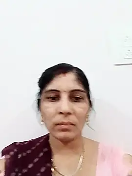 Snapshot of Hot_ree85 chatting on April 24, 2026, 8:16 am Hot ree85 online show from April 24, 2026, 8:16 am