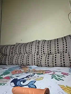 Snapshot of Larissinha015 chatting on March 13, 2026, 1:21 am Larissinha015 online show from March 13, 2026, 1:21 am