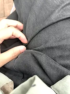 lvjinshun147 online show from February 12, 2026, 4:56 am