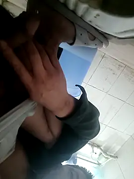 lvjinshun147 online show from February 7, 2026, 10:18 pm