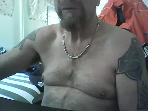 Snapshot of loudandproud chatting on June 22, 2026, 1:11 am loudandproud online show from June 22, 2026, 1:11 am