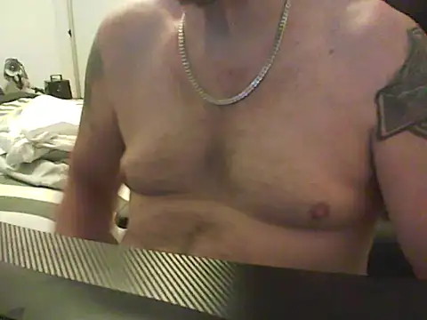Snapshot of loudandproud chatting on May 18, 2026, 5:56 am loudandproud online show from May 18, 2026, 5:56 am