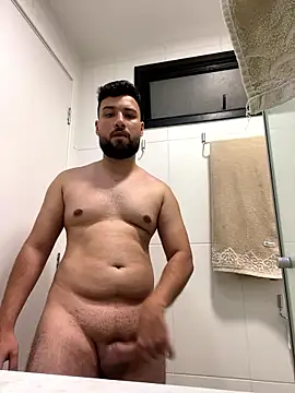 NinoEstouranel online show from January 8, 2026, 10:49 pm