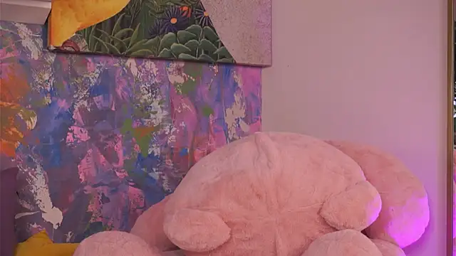 Ava Solis online show from April 9, 2026, 7:53 pm