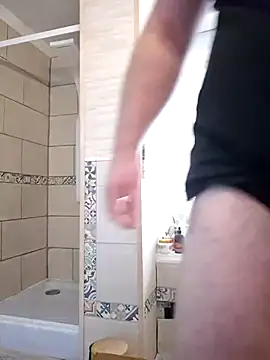 Snapshot of m-banshee chatting on June 18, 2026, 3:50 pm m-banshee online show from June 18, 2026, 3:50 pm