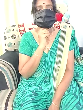 Tinarosy13 online show from March 4, 2026, 8:55 am