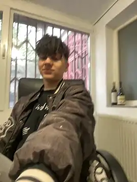 ravenryx online show from March 31, 2026, 2:08 pm