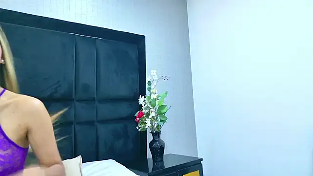 SarahOrtiz  online show from March 12, 2026, 11:03 am