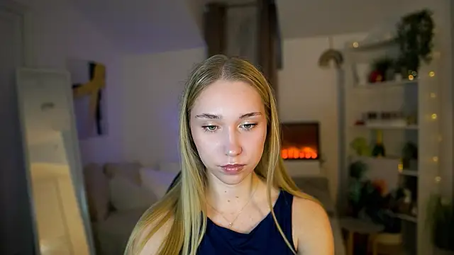 MilaBunny2000 online show from February 10, 2026, 9:30 am