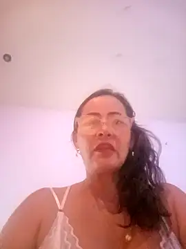 Salome 69 online show from April 18, 2026, 7:18 pm