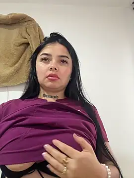 Snapshot of Mia__Bloom chatting on February 5, 2026, 12:45 pm Mia Bloom online show from February 5, 2026, 12:45 pm