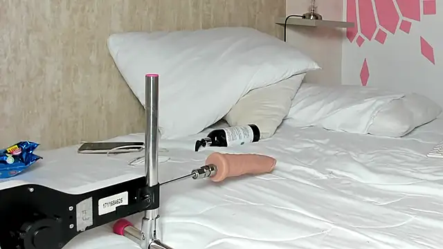 Snapshot of miiaa_m1 chatting on March 4, 2026, 7:43 pm miiaa m1 online show from March 4, 2026, 7:43 pm