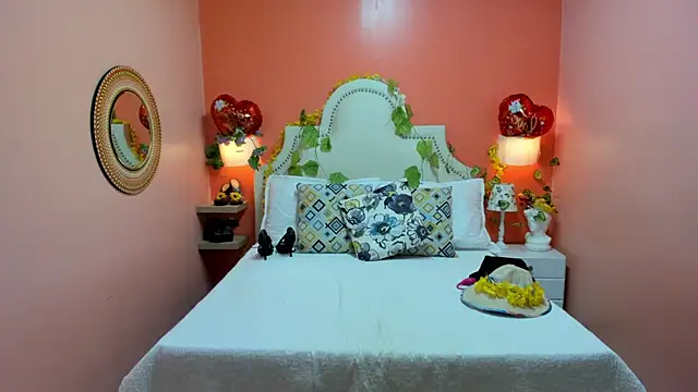 Dalila Najjar  online show from April 19, 2026, 6:10 pm