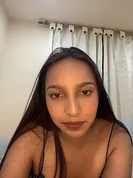 Snapshot of Eve_Ritz chatting on May 3, 2026, 4:28 am Eve Ritz online show from May 3, 2026, 4:28 am