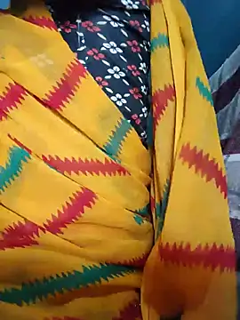 Snapshot of Queen_chayna chatting on June 2, 2026, 2:44 am Queen chayna online show from June 2, 2026, 2:44 am
