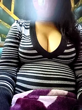 couple fun  online show from February 5, 2026, 8:15 pm