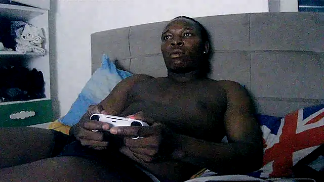 Snapshot of Bigchocco chatting on July 14, 2026, 11:44 pm Bigchocco online show from July 14, 2026, 11:44 pm