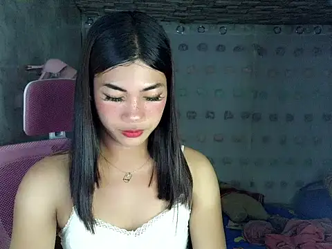 Margalona  online show from April 22, 2026, 7:09 pm