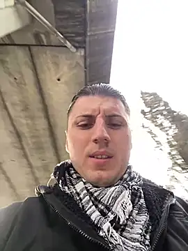 allee2206 online show from March 18, 2026, 3:46 pm