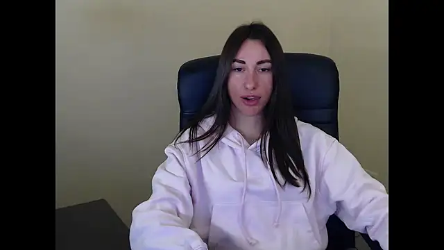 cammila horn online show from March 14, 2026, 6:36 pm