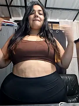 Snapshot of Bigbooty_sex chatting on August 7, 2026, 6:25 pm Bigbooty sex online show from August 7, 2026, 6:25 pm