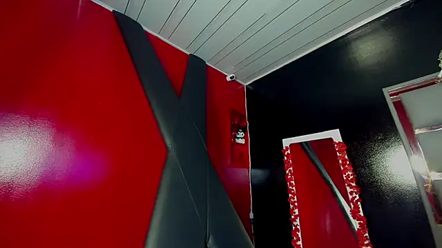 Clarita Hill online show from February 23, 2026, 7:03 pm