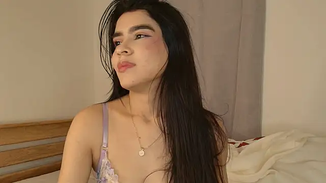 LunaRousse  online show from January 8, 2026, 2:06 am