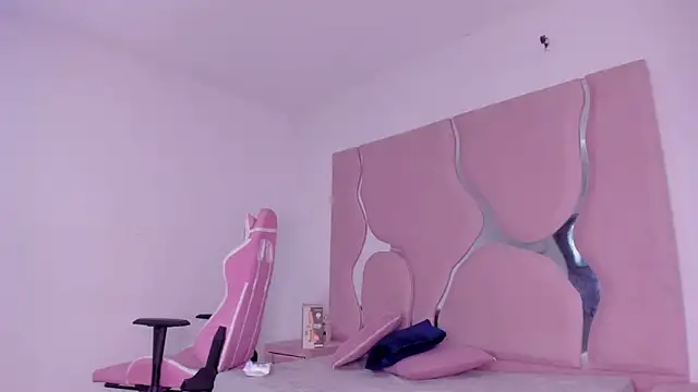 Snapshot of sharithasm chatting on February 27, 2026, 9:14 pm sharithasm online show from February 27, 2026, 9:14 pm