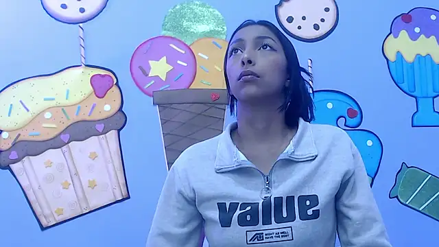 skinnysexzara18 online show from January 15, 2026, 1:42 am