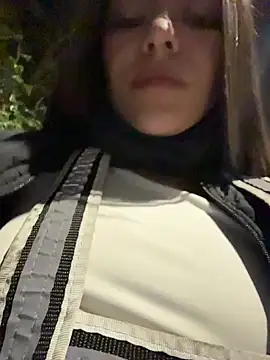 TaylorrHill online show from March 8, 2026, 2:04 am