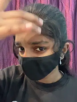 HotxAnamika online show from February 13, 2026, 10:04 am