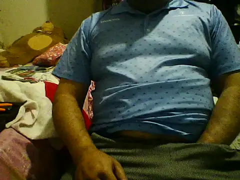 Twoo18 online show from January 18, 2026, 12:52 pm