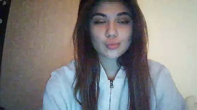 Snapshot of Tenovira chatting on February 21, 2026, 9:39 pm Tenovira online show from February 21, 2026, 9:39 pm