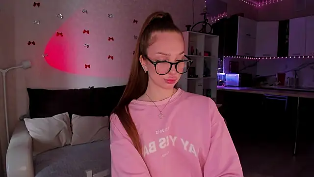 Snapshot of LababyAlice chatting on February 1, 2026, 4:44 am LababyAlice online show from February 1, 2026, 4:44 am